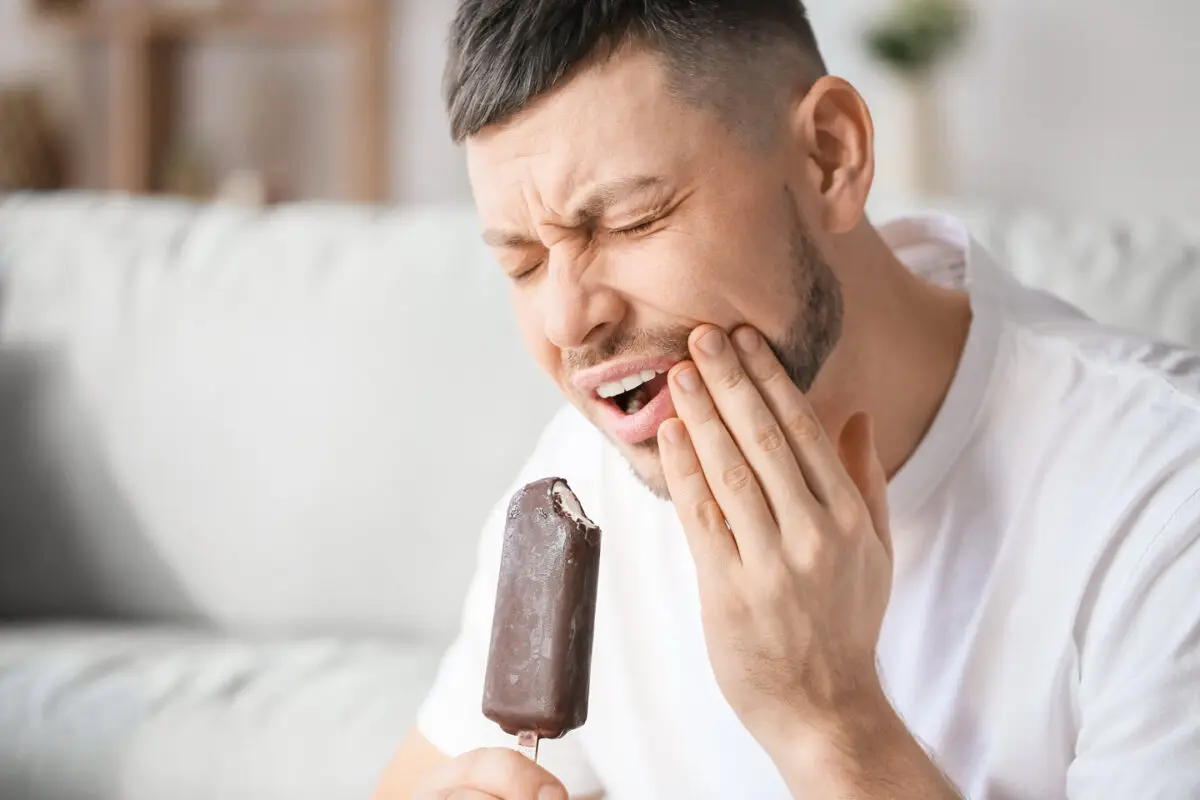 gigi sakit semasa makan aiskrim