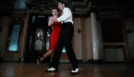 people dance tango
