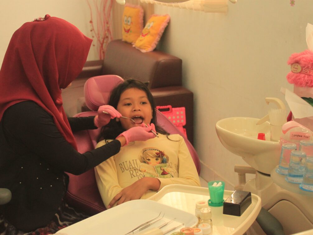 child-friendly dentist